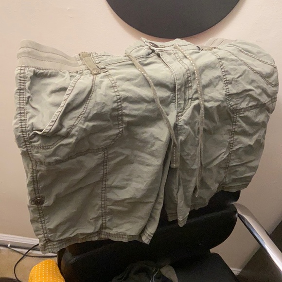 Pants - Khakhi shorts US 14